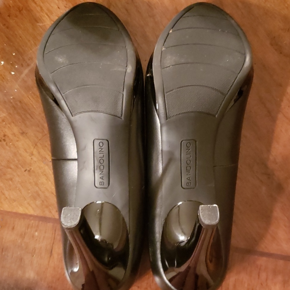 Heels - Picture 2 of 4